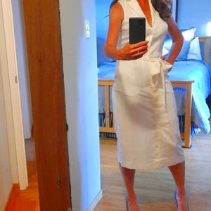 Ann Taylor Creamy Winter White Tailored Dress